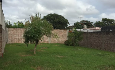 BURZACO: HERMOSO LOTE EN EXCELENTE ESTADO .TODOS LOS SERVICIOS. C/ ESCRITURA*APTO CREDITO*