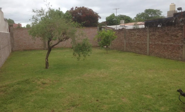 BURZACO: HERMOSO LOTE EN EXCELENTE ESTADO .TODOS LOS SERVICIOS. C/ ESCRITURA*APTO CREDITO*
