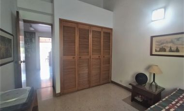 PR12111 Casa en venta sector Castropol