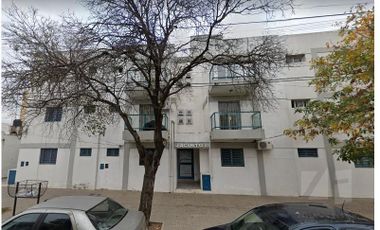 Departamento en planta Baja con 2 patios a metros de calle Bulnes