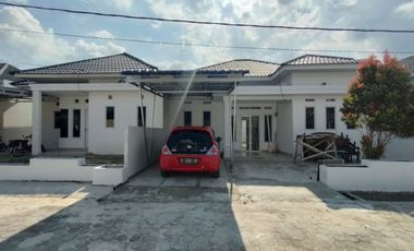 TIPE 54 LUAS TANAH 180 HARGA SANGAT MURAH DI BANDING SEKITAR