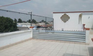 Casa en Venta en Santiago Cuautlalpan, Texcoco, Estado de México.