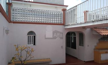 Casa en Venta en Santiago Cuautlalpan, Texcoco, Estado de México.