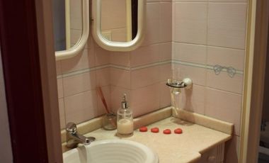 IMPORTANTE RESIDENCIA 3 DORMITORIOS, GARAGE VARIOS AUTOS, GRAN PARQUE. RETASADA