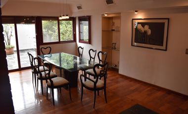 IMPORTANTE RESIDENCIA 3 DORMITORIOS, GARAGE VARIOS AUTOS, GRAN PARQUE. RETASADA