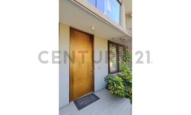 VENTA DE CASA TOWNHOUSE EN PEÑALOLÉN