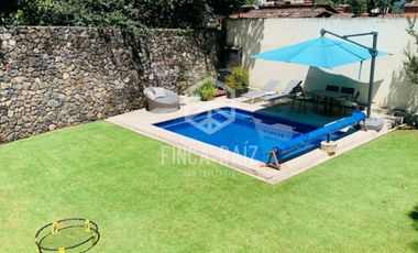En venta hermosa casa en Avándaro.