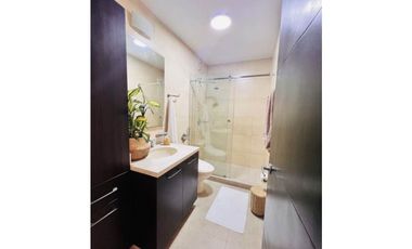 SE ALQUILA APARTAMENTO LINEA BLANCA O AMOBLADO EN CLAYTON