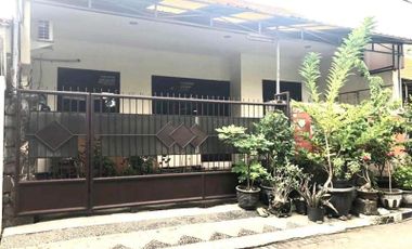 Rumah Terawat 1,5 Lantai Kupang Jaya Dekat Raya
