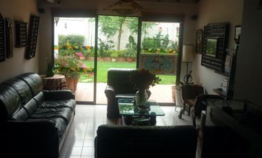casa en venta en villas de santa ana. Cod V100468