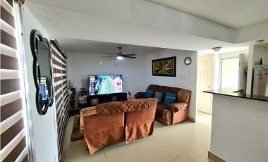 VENDO CASA EN LA CHORRERA BARRIO COLON VILLA REAL 3R