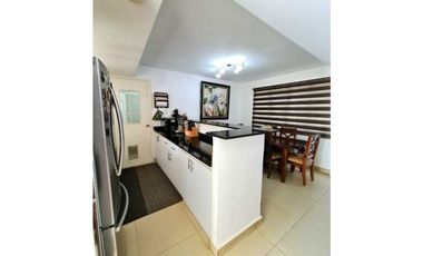 VENDO CASA EN LA CHORRERA BARRIO COLON VILLA REAL 3R