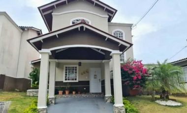 VENDO CASA EN LA CHORRERA BARRIO COLON VILLA REAL 3R