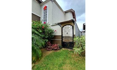 VENDO CASA EN LA CHORRERA BARRIO COLON VILLA REAL 3R