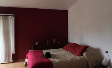 Casa Sola en Santa María Ahuacatitlán Cuernavaca - ROQ-239-Cs-562W