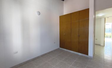 casa en venta en avenida del rio. Cod V31353