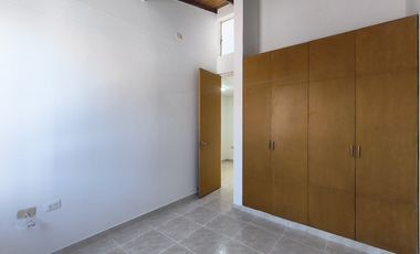 casa en venta en avenida del rio. Cod V31353