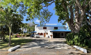 SE VENDE HERMOSA CASA EN PLAYA BLANCA