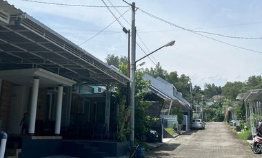 Rumah Dalam Perum Gardenia Bangunjiwo Kasihan Bantul