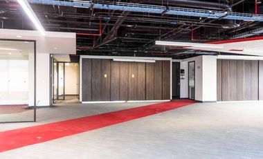 Oficina acondicionada en renta de 775m2 en corporativo zona Sta. María