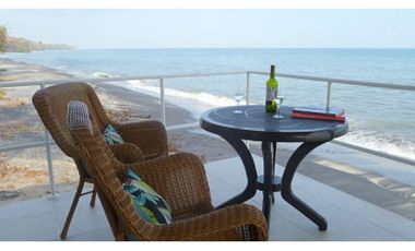 VENTA DE CASA  FRENTE AL MAR - PLAYA CORONA A 20 Mts DEL MAR