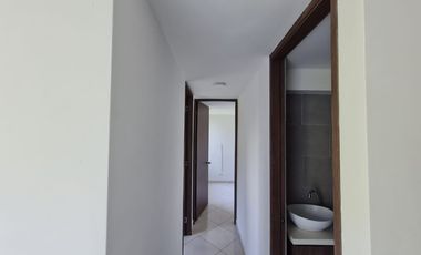 apartamento en arriendo en la tablaza. Cod A512347