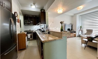 VENDO APARTAMENTO CON VISTA AL CAMPO DE GOLF, PH MAHOGANY COCOL (1)