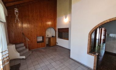 Casa para 2 Familias en venta en Temperley Este