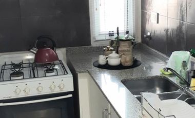 VENTA DE DEPARTAMENTO DE 2 AMB, AL FRENTE, CON COCHERA EN VILLA BALLESTER
