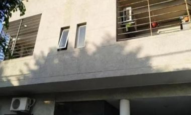 VENTA DE DEPARTAMENTO DE 2 AMB, AL FRENTE, CON COCHERA EN VILLA BALLESTER