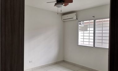 SE VENDE CASA EN ISLA MONTELIMAR