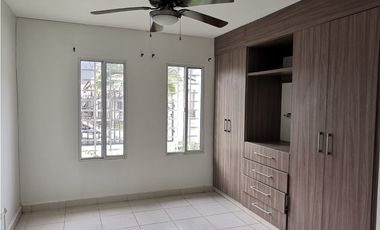 SE VENDE CASA EN ISLA MONTELIMAR