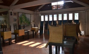 MAINROAD Dago Kota Bandung Cigadung raya bekas resto cafe