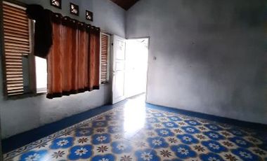MAINROAD Dago Kota Bandung Cigadung raya bekas resto cafe