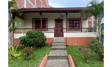 Casa en Venta, Santa Mónica en la Comuna 12 de Medellín