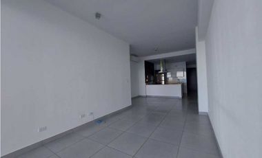 ALQUILER APARTAMENTO AV. BALBOA PH ELEMENT TOWER 2 REC 2 BAÑOS