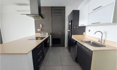 ALQUILER APARTAMENTO AV. BALBOA PH ELEMENT TOWER 2 REC 2 BAÑOS
