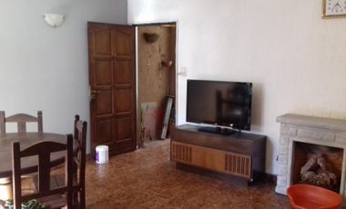 Amplio PH - 2 dorm y terraza - F. Beltran 400 Lomas