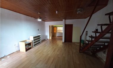 CASA EN CASANOVA CENTRO