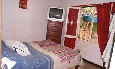 Chalet 3 ambientes con patio y garage