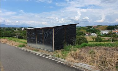 VENDEMOS LOTE CAMPESTRE CON EXCELENTE VISTA EN CARTAGO