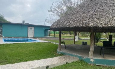 Terreno Campestre con casa en  La Escondida,