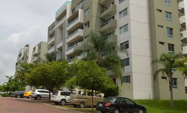 Venta de Suite en La Vista Tower con Parqueo