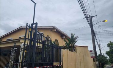 Se Vende Hermosa Casa Dúplex de Esquina en Cerro Viento