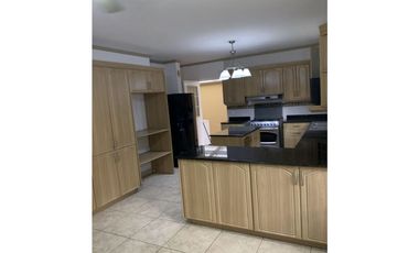 Se Alquila Casa Dúplex en Costa Del Este $ 3.500 AB