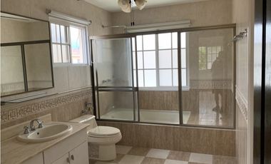 Se Alquila Casa Dúplex en Costa Del Este $ 3.500 AB