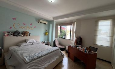 VENTA CASA ESQUINERA URB. LA PUNTILLA (RS)