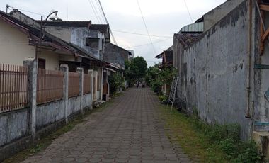 Tanah Potensial untuk Hunian & Kost Lokasi Strategis Dekat dari Sindu Kusuma Edupark (SKE)