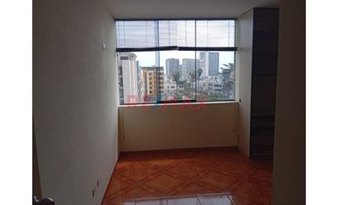 Alquiler De Hermoso Departamento En San Isidro