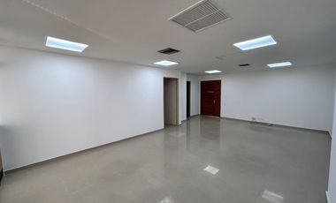 Oficina en Arriendo en Cañaveral – Amplia, Funcional y Bien Ubicada. Cod A9385